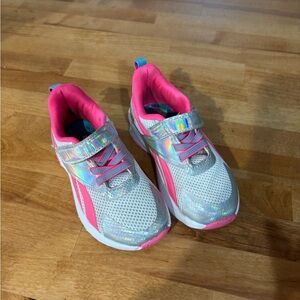 Reebok Pink and Gray sneakers  - size 8 - like new